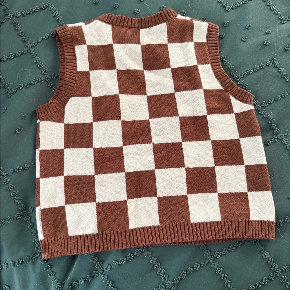 Checkered Sweater Vest - Picture 2 of 3